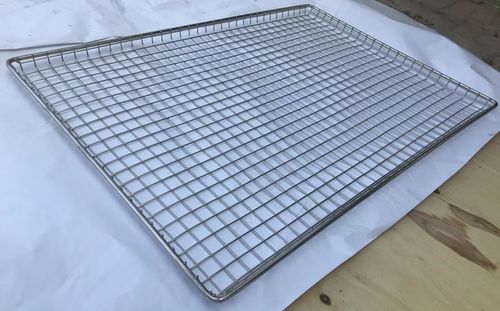 Latest company news about 880 soldaron con autógena la bandeja del horno de la malla de alambre para la transformación de los alimentos de ANIMAL DOMÉSTICO a México