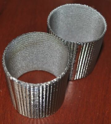 La resistencia a la corrosión de 10 micrones sinterizó el tubo filtrante de acero inoxidable en maquinaria