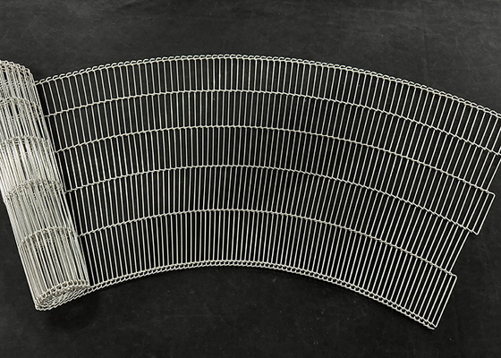 Un buen precio. Cinturón de malla curva de acero inoxidable 304 316L Cinturón transportador de escalera en línea