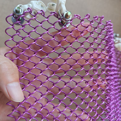 Un buen precio. Cortina de malla metálica de aluminio en cascada para techos y divisiones en línea