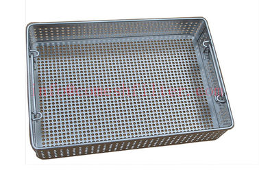 Un buen precio. Almacenamiento perforado médico apilable de la cesta del acero inoxidable o filtración con la manija en línea