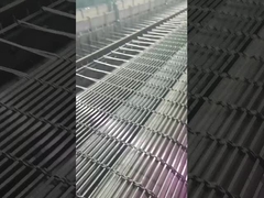 Cortina de malla arquitectónica de tejido rígido Correa de malla de acero inoxidable Decorativa de malla metálica para Partiti