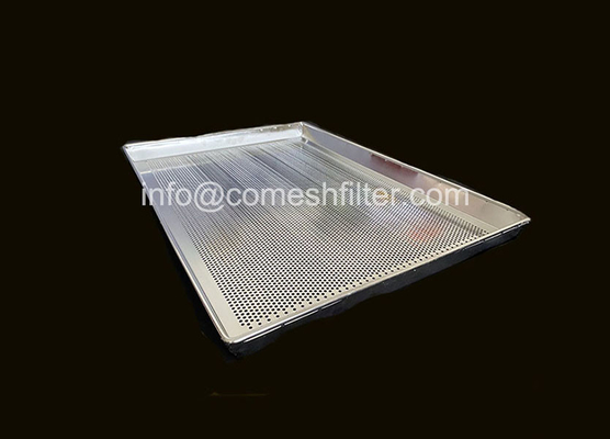 Un buen precio. Envases de malla de alambre de acero inoxidable perforado Seca deshidratación horneado 304 316 en línea
