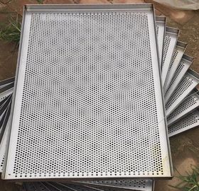 Un buen precio. Bandeja de cable perforada de la cesta de alambre del metal, molde para el horno del acero inoxidable para la transformación de los alimentos en línea
