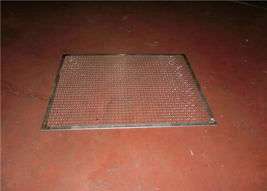 Un buen precio. Bandeja de cable resistente de la malla de alambre del acero de carbono del aceite artículo del agujero de 10 - de 15m m en línea