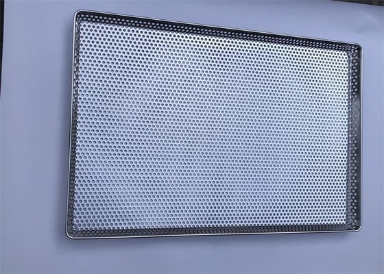 Un buen precio. Tamaño personalizado Calidad alimenticia de secado bandeja de horneado perforada de acero inoxidable para horno en línea