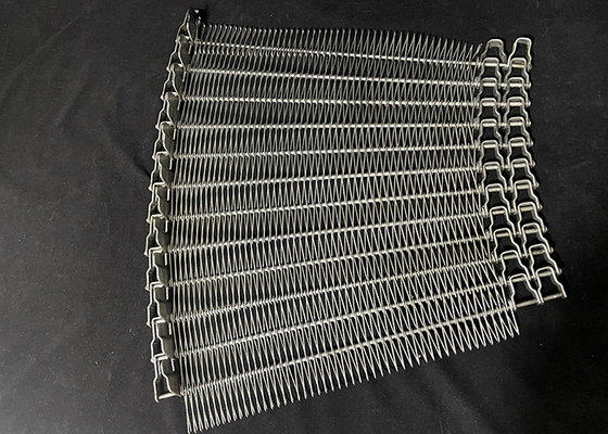 Un buen precio. Cinturón transportador de malla de alambre espiral de rodillas flexibles de acero inoxidable en la industria alimentaria en línea