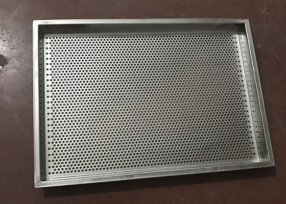 Un buen precio. Bandejas de metal perforado de acero inoxidable 304 316 de grado alimenticio para secar hierbas en línea
