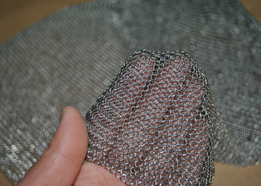 Un buen precio. el acero inoxidable 304L soldado con autógena suena la tela de malla de Chainmail para la decoración y la protección en línea