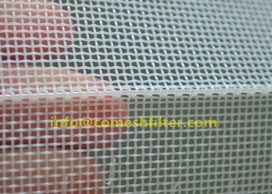 Un buen precio. Poliéster Mesh Belt For Drying Mining de la perforación rectangular 0.4m m en línea