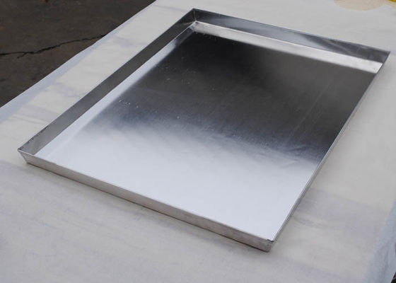 Un buen precio. La panadería equipa la cacerola que cuece de aluminio de 0.6m m Tray Non Stick Rectangle Sheet en línea